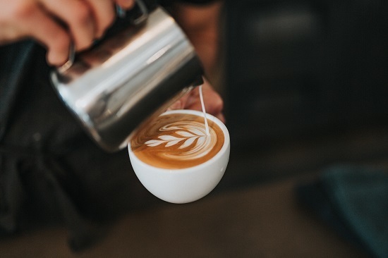 how to be a barista; online barista training; latte art